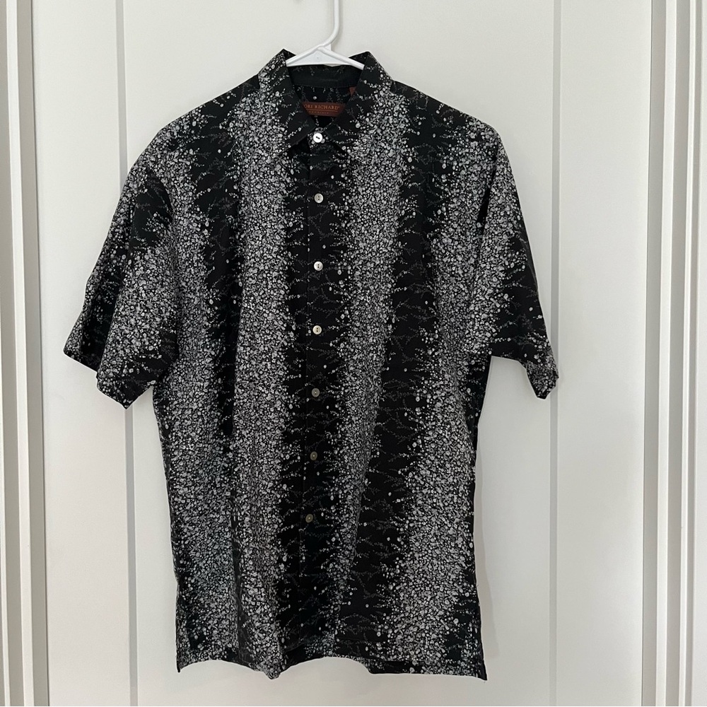 Men’s Tori Richard Black and White Casual Hawaiian Aloha Shirt - vintage